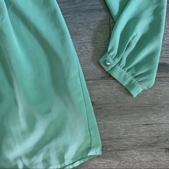 SOLD ✨Green Vintage Inspired Pleated Romper - Picture 5 of 6